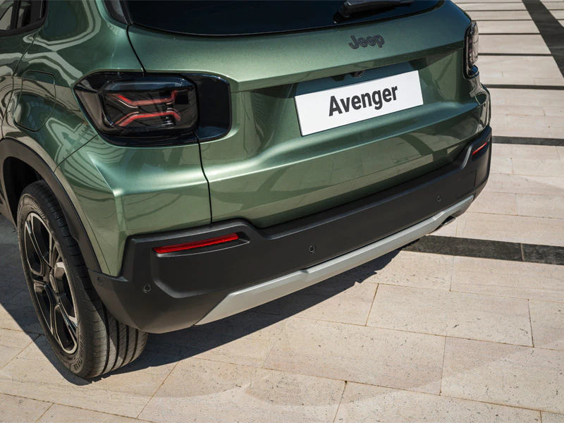 traseira novo jeep avenger